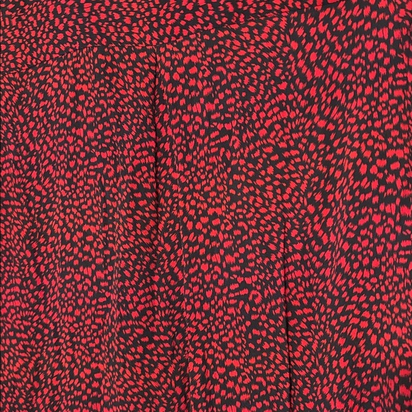Melissa Newton animal print button down blouse size petite small - Picture 6 of 6